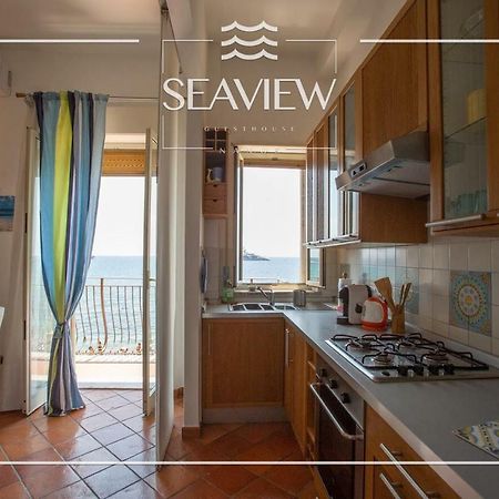 Seaview Guest House Джардини-Наксос Экстерьер фото